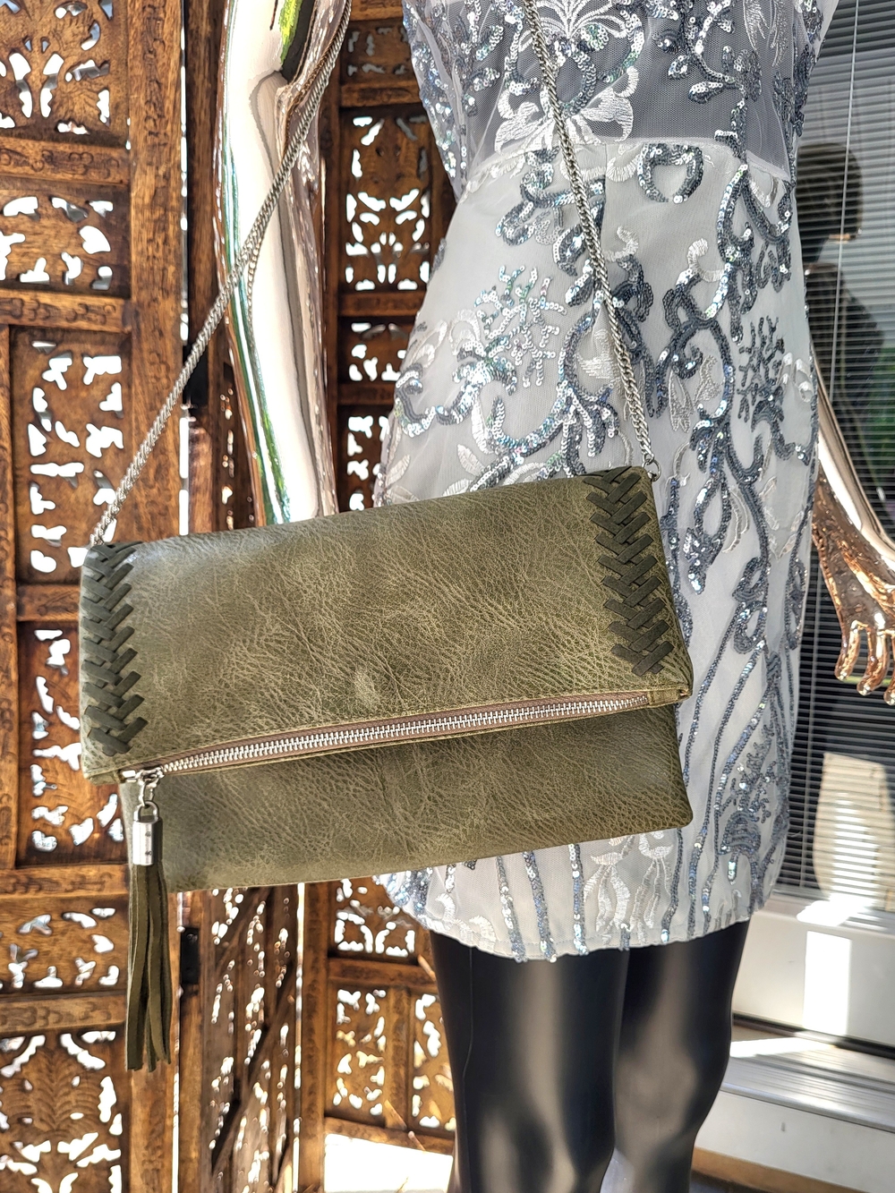 Moda Luxe| Olive Green Fold-Over Chain Crossbody Vintage Bag| Made In HongKong